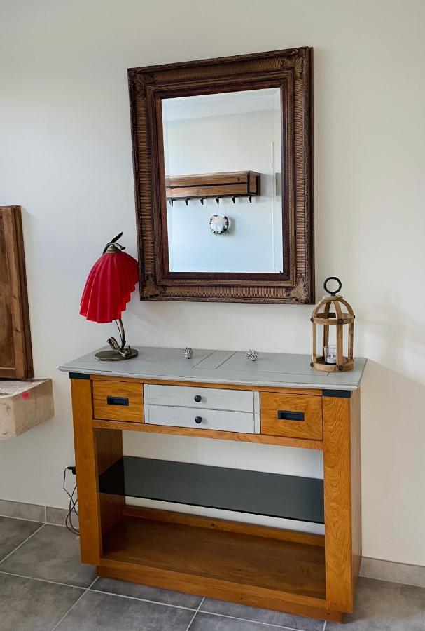 Chez La Rose Luxueuse Cottage Avec Jacuzzi Rouvres-la-Chetive Екстер'єр фото