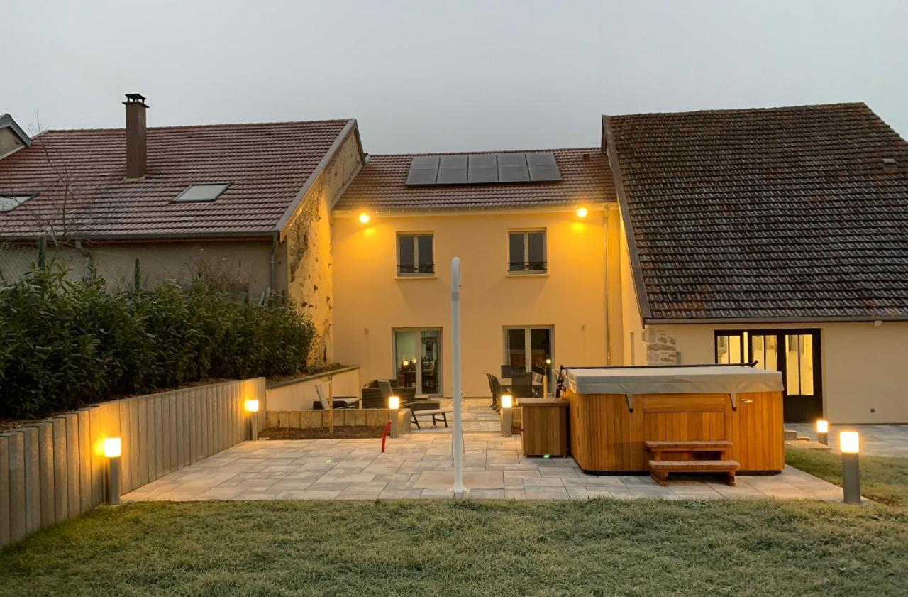 Chez La Rose Luxueuse Cottage Avec Jacuzzi Rouvres-la-Chetive Екстер'єр фото