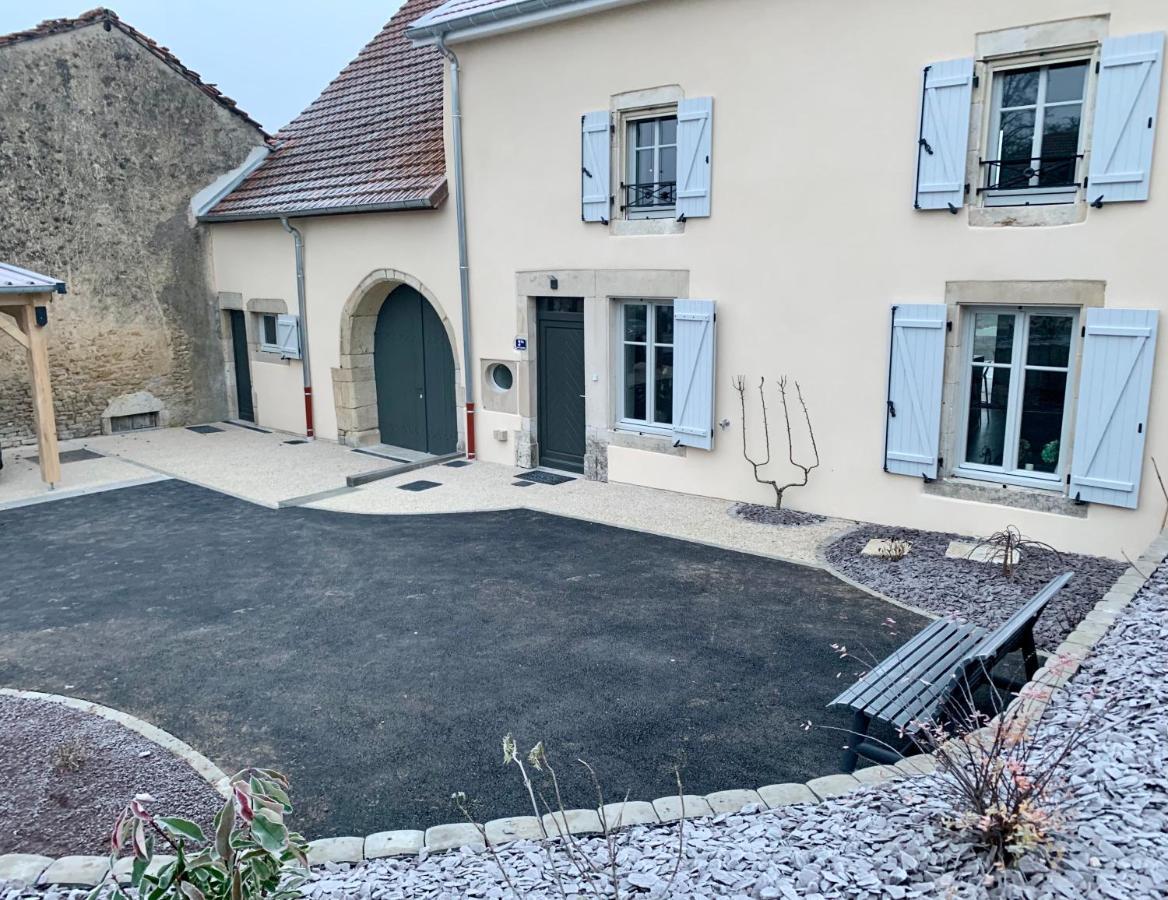 Chez La Rose Luxueuse Cottage Avec Jacuzzi Rouvres-la-Chetive Екстер'єр фото