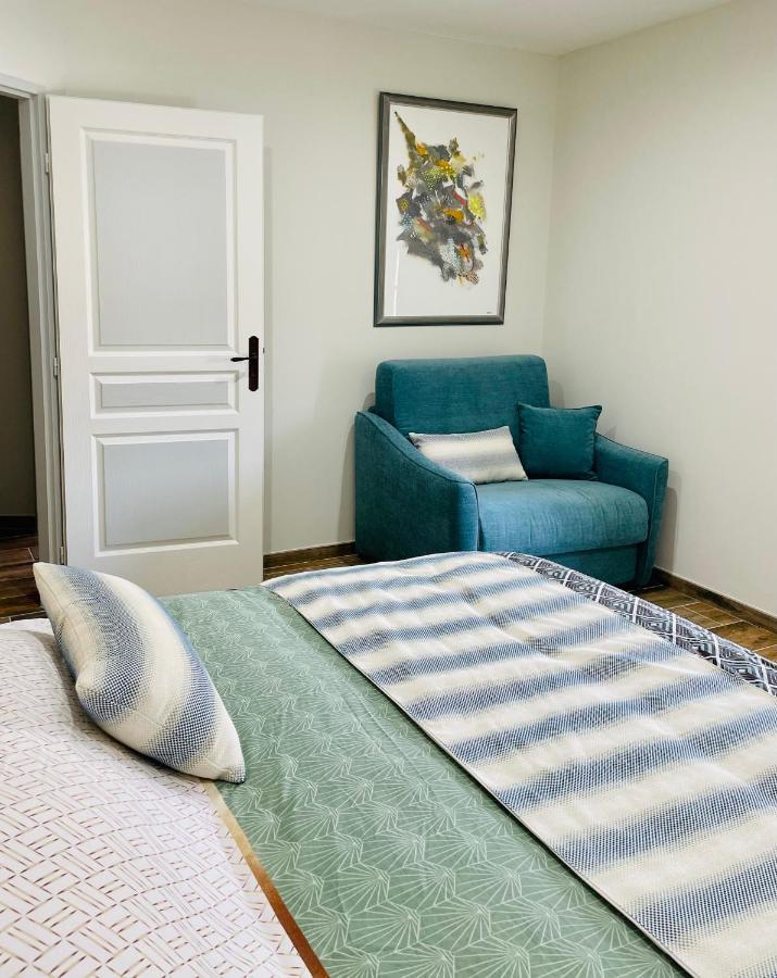 Chez La Rose Luxueuse Cottage Avec Jacuzzi Rouvres-la-Chetive Екстер'єр фото